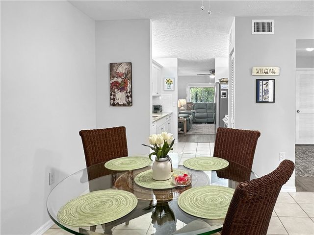 720 Lake Orchid Circle 102, Vero Beach, FL 32962