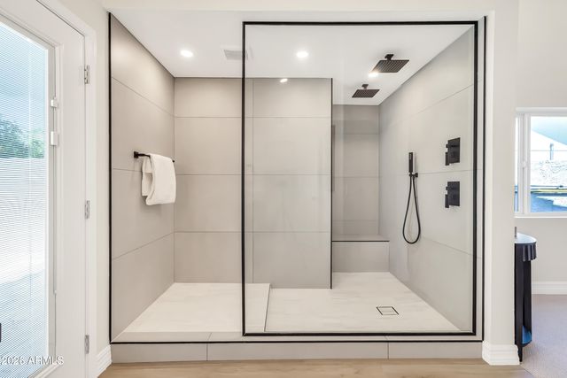 940 E SECRETARIAT Drive, Tempe, AZ 85284