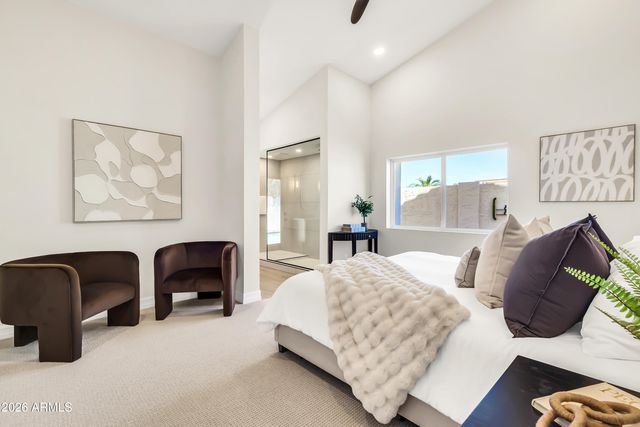 940 E SECRETARIAT Drive, Tempe, AZ 85284