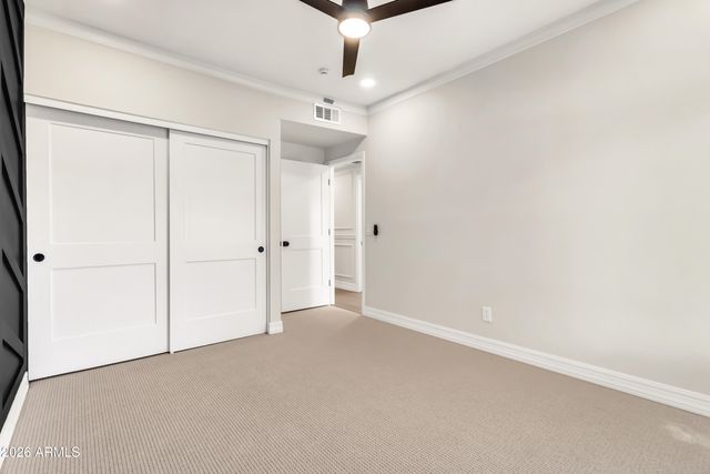 940 E SECRETARIAT Drive, Tempe, AZ 85284