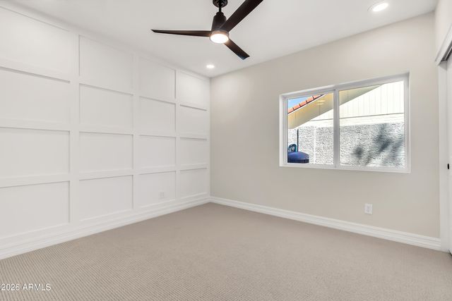 940 E SECRETARIAT Drive, Tempe, AZ 85284