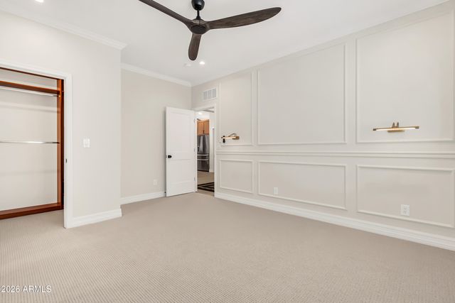 940 E SECRETARIAT Drive, Tempe, AZ 85284