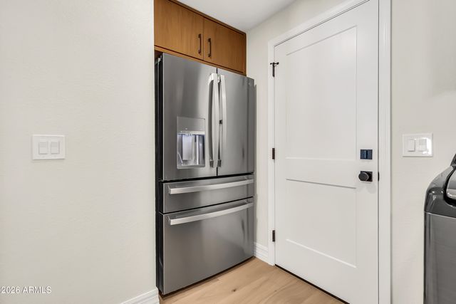 940 E SECRETARIAT Drive, Tempe, AZ 85284