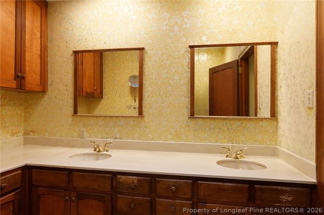 1205 Longleaf Drive, Fayetteville, NC 28305
