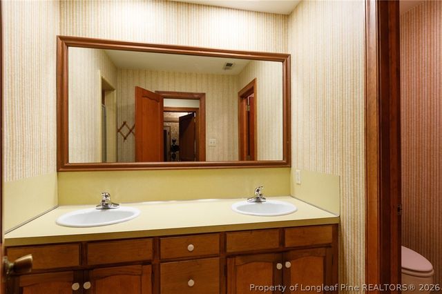 1205 Longleaf Drive, Fayetteville, NC 28305