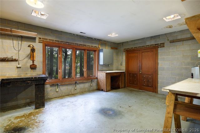 1205 Longleaf Drive, Fayetteville, NC 28305