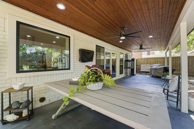 5402 Enchanted Mist Drive, Humble, TX 77346