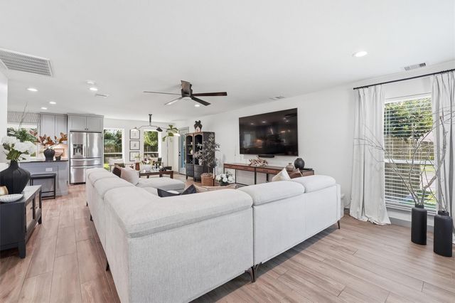 5402 Enchanted Mist Drive, Humble, TX 77346