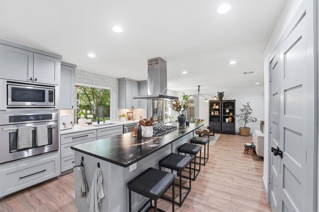 5402 Enchanted Mist Drive, Humble, TX 77346