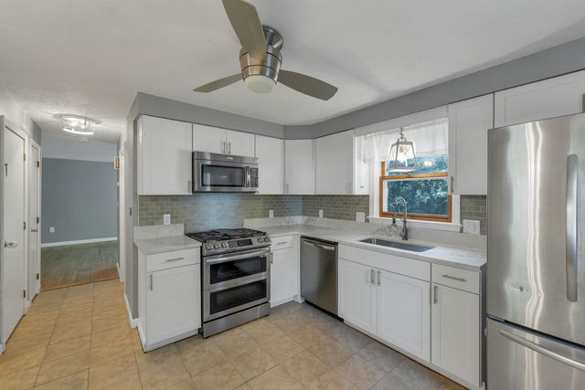 1 Bellflower Circle, Concord, NH 03303