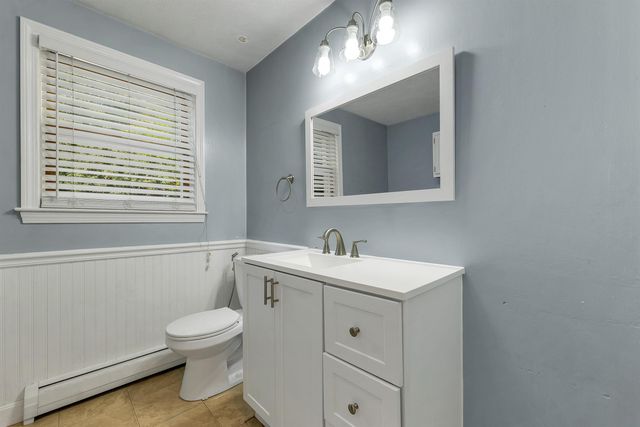 1 Bellflower Circle, Concord, NH 03303