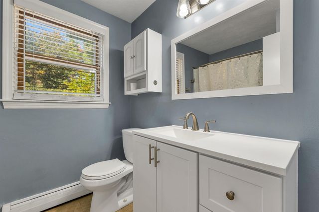 1 Bellflower Circle, Concord, NH 03303