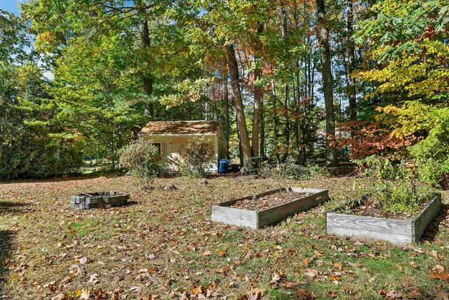 1 Bellflower Circle, Concord, NH 03303