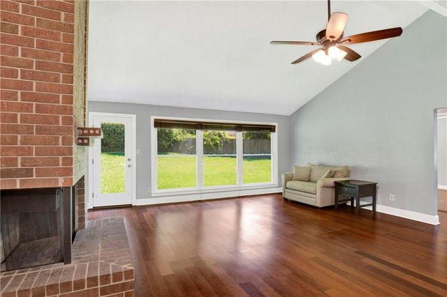 102 Lake Forest Boulevard, Daphne, AL 36526