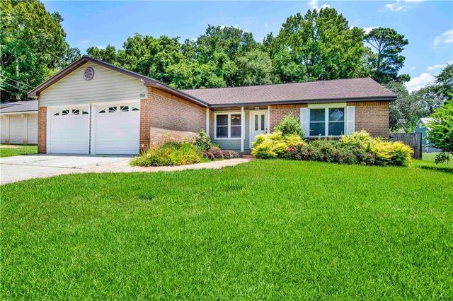 102 Lake Forest Boulevard, Daphne, AL 36526