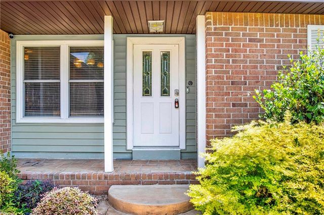 102 Lake Forest Boulevard, Daphne, AL 36526