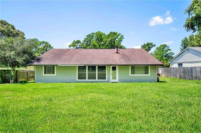 102 Lake Forest Boulevard, Daphne, AL 36526