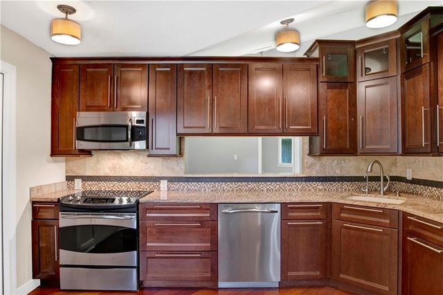 102 Lake Forest Boulevard, Daphne, AL 36526