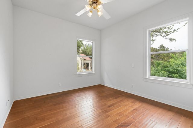 5302 N Scout Island CIR, Austin, TX 78731