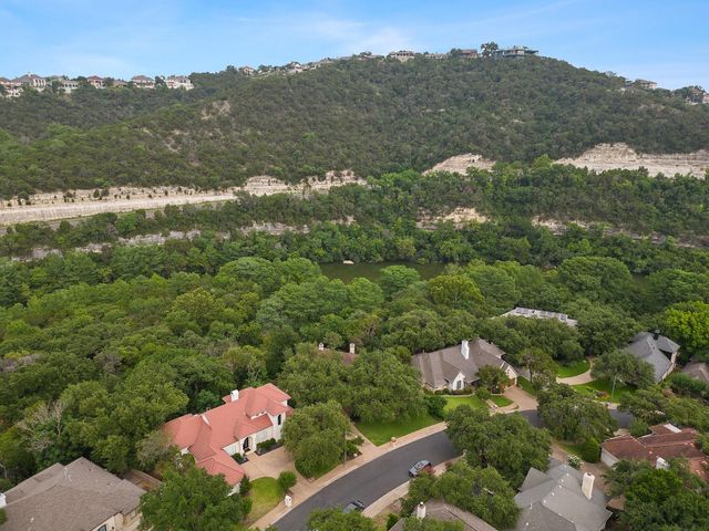 5302 N Scout Island CIR, Austin, TX 78731