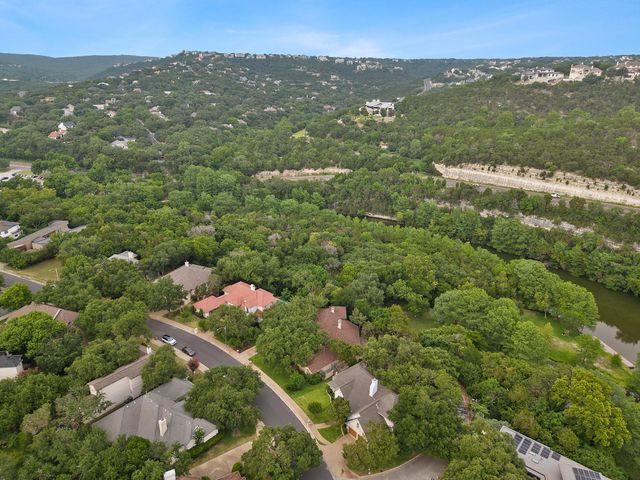 5302 N Scout Island CIR, Austin, TX 78731