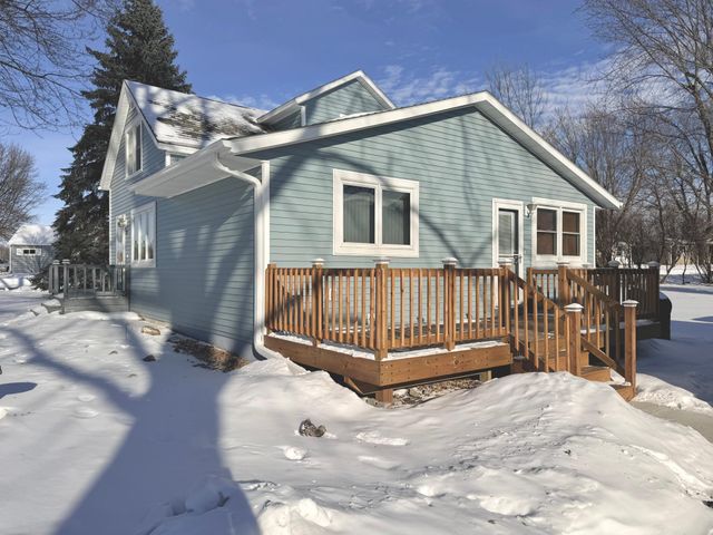 201 Nobles Street, Worthington, MN 56187