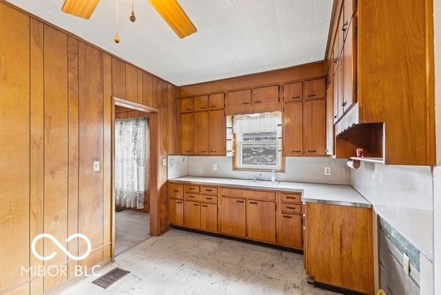 2738 S McClure Street, Indianapolis, IN 46241