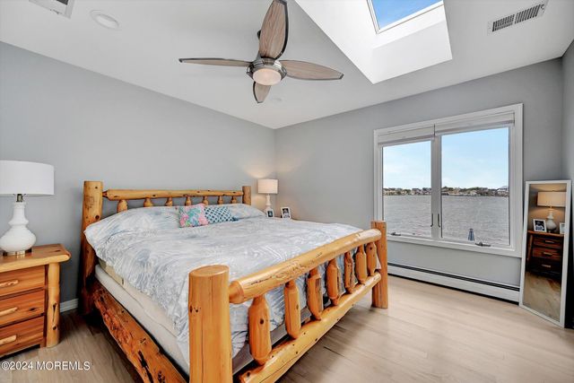 27 Antiqua Avenue, Toms River, NJ 08753