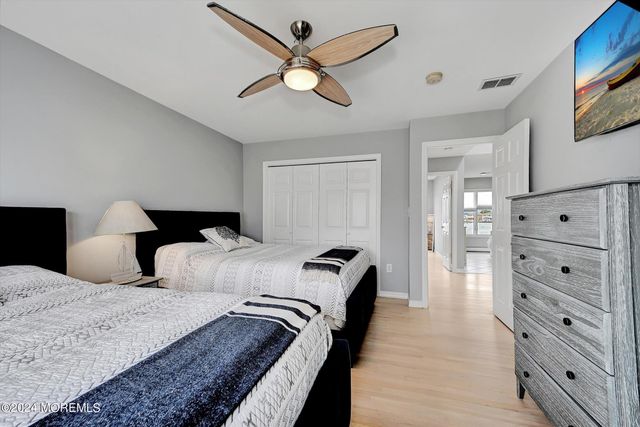 27 Antiqua Avenue, Toms River, NJ 08753