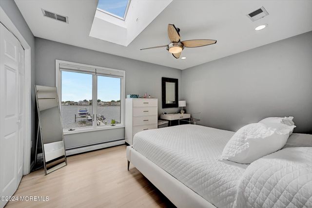 27 Antiqua Avenue, Toms River, NJ 08753