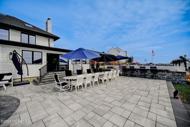 27 Antiqua Avenue, Toms River, NJ 08753