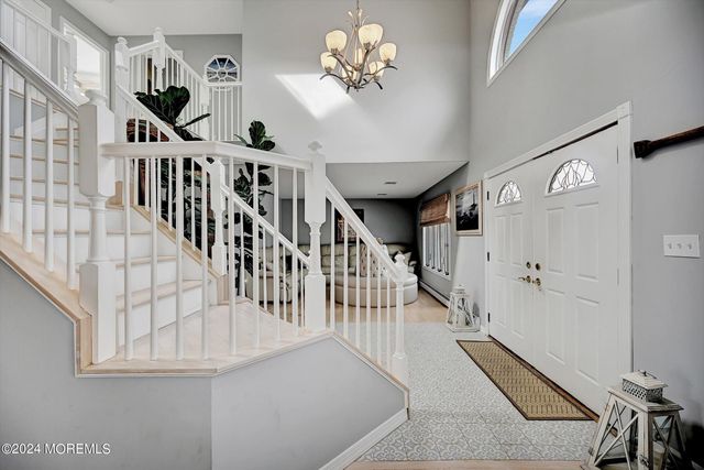 27 Antiqua Avenue, Toms River, NJ 08753