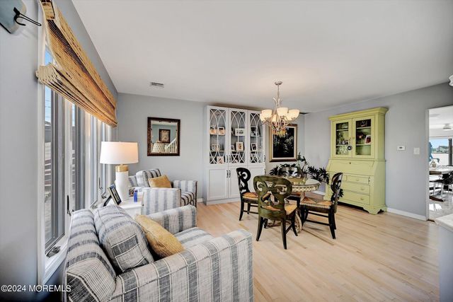 27 Antiqua Avenue, Toms River, NJ 08753