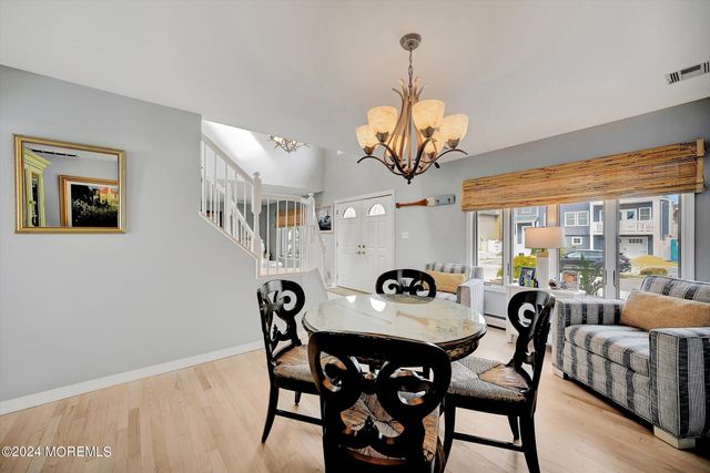 27 Antiqua Avenue, Toms River, NJ 08753