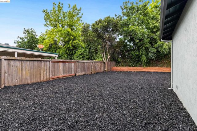 1405 Jacobsen St, Antioch, CA 94509
