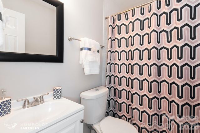 206 E Glendale Avenue 3, Mount Holly, NC 28120