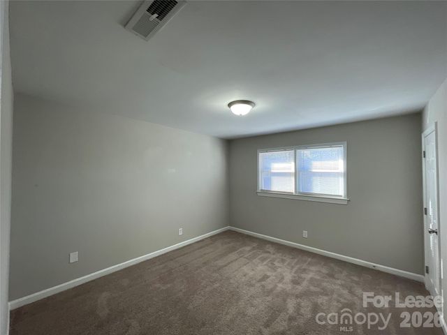 206 E Glendale Avenue 3, Mount Holly, NC 28120