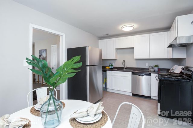 206 E Glendale Avenue 3, Mount Holly, NC 28120