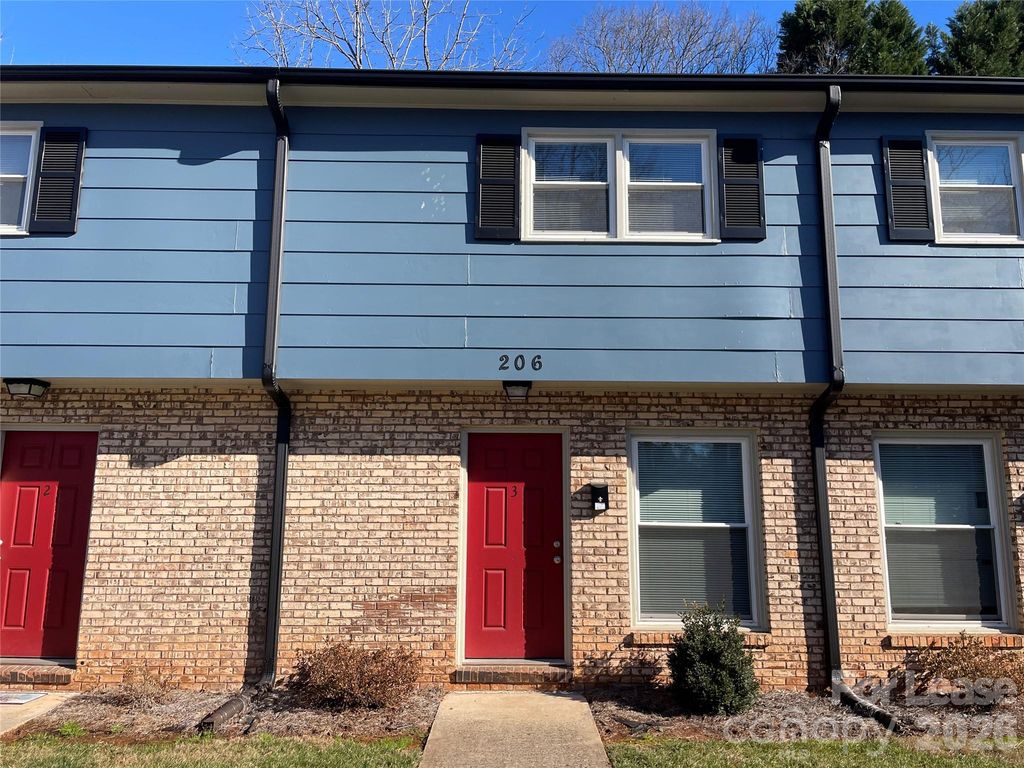 206 E Glendale Avenue 3, Mount Holly, NC 28120