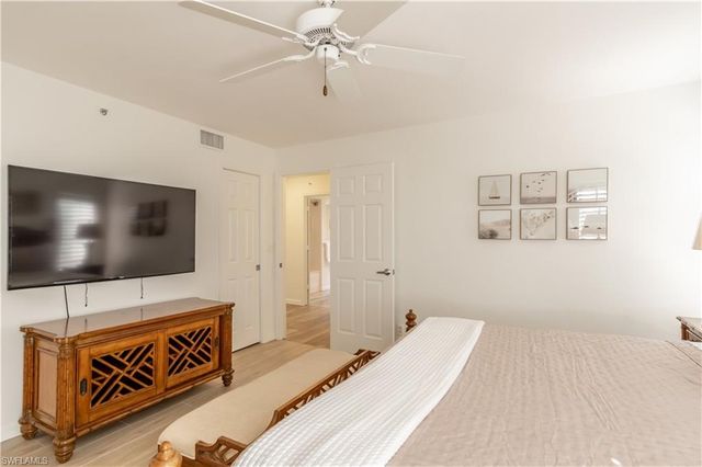 651 10th AVE S C651, Naples, FL 34102