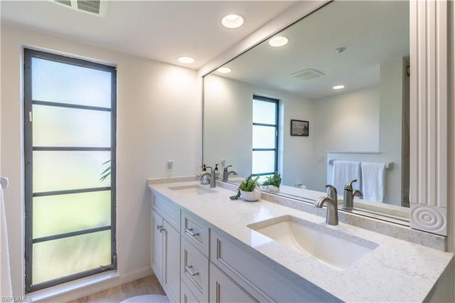 651 10th AVE S C651, Naples, FL 34102