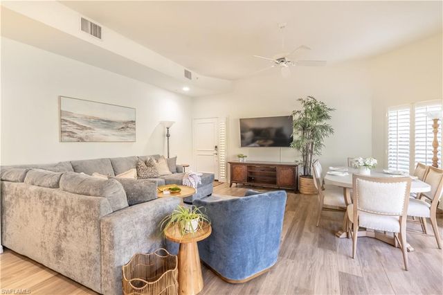 651 10th AVE S C651, Naples, FL 34102