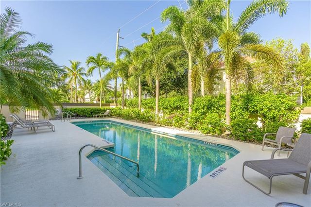 651 10th AVE S C651, Naples, FL 34102