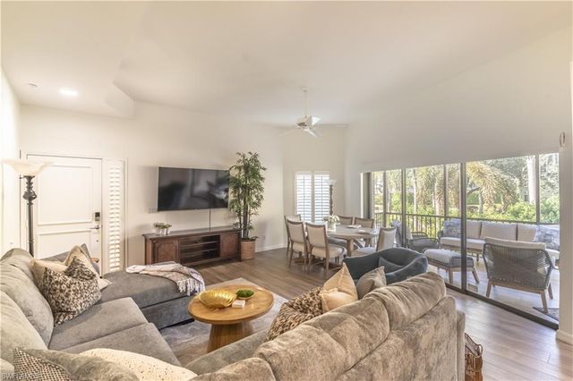 651 10th AVE S C651, Naples, FL 34102