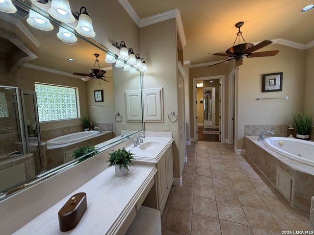 402 Cameron Cir, San Antonio, TX 78258