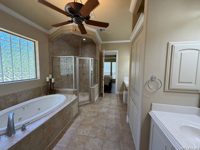 402 Cameron Cir, San Antonio, TX 78258