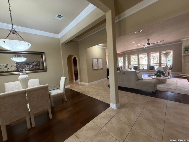 402 Cameron Cir, San Antonio, TX 78258
