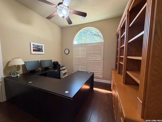 402 Cameron Cir, San Antonio, TX 78258