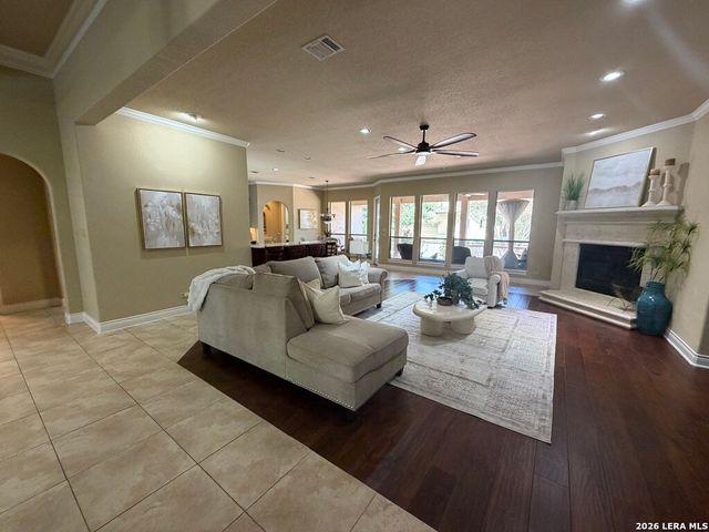 402 Cameron Cir, San Antonio, TX 78258