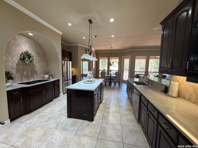 402 Cameron Cir, San Antonio, TX 78258
